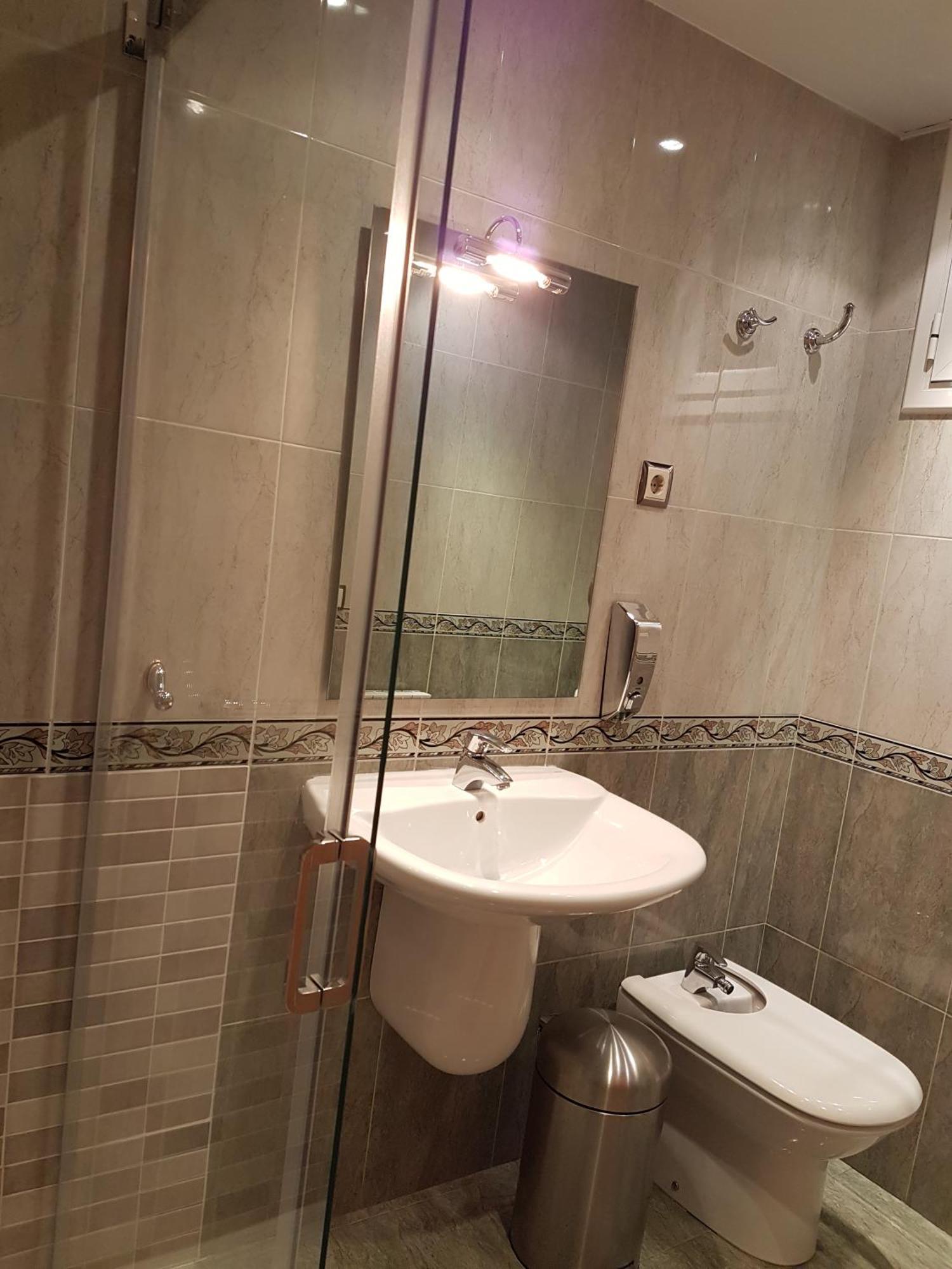 Pension Laforja Barcelona Bagian luar foto